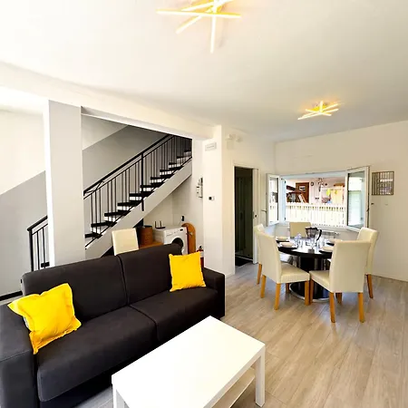 Apartment Casa Indipendente, 500 M Dal Mare, Wifi, Free Park *