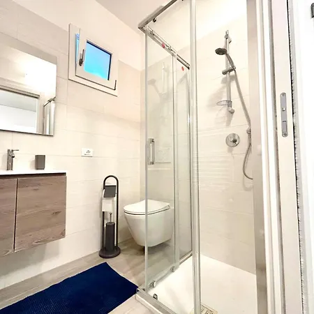 Apartment Casa Indipendente, 500 M Dal Mare, Wifi, Free Park