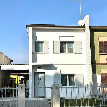 Casa Indipendente A Pineta, 2 Posti Auto, Wifi, Appena Ristrutturata Apartment